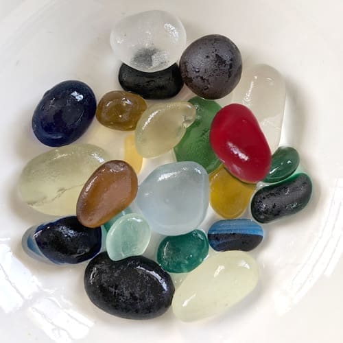 Read more about the article What is the rarest color of sea glass?